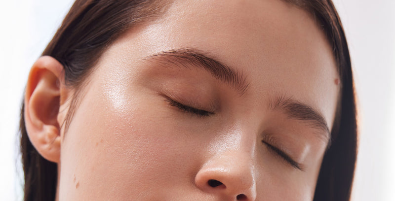 upper eyelid filler